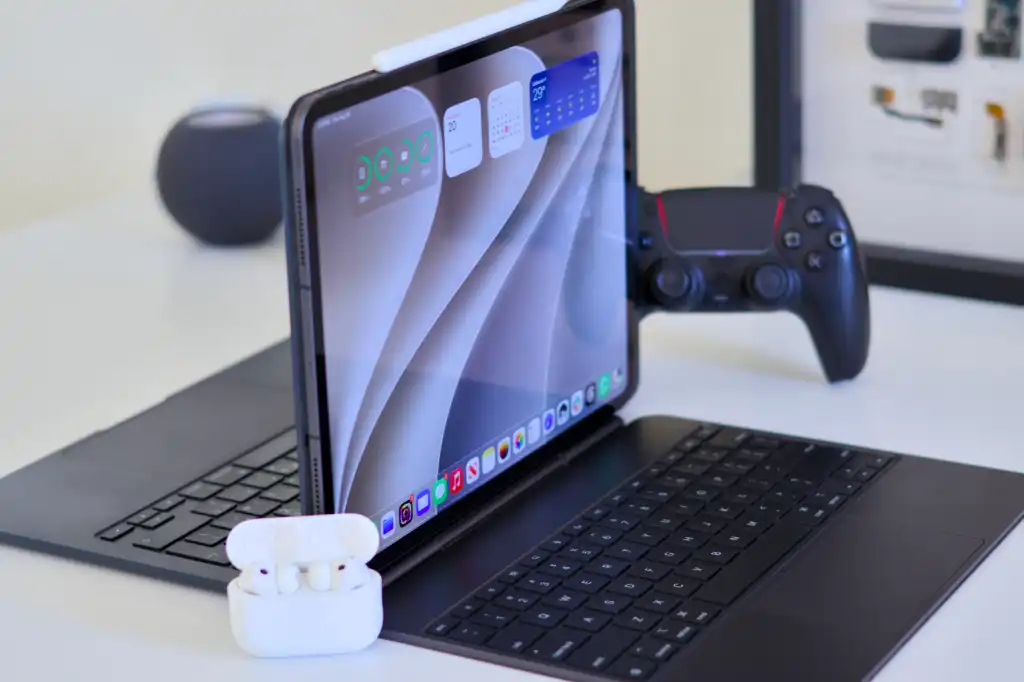 ยกระดับ iPad ให้เป็นเครื่องทำงานมืออาชีพด้วยอุปกรณ์เสริมและฟีเจอร์เดสก์ท็อป