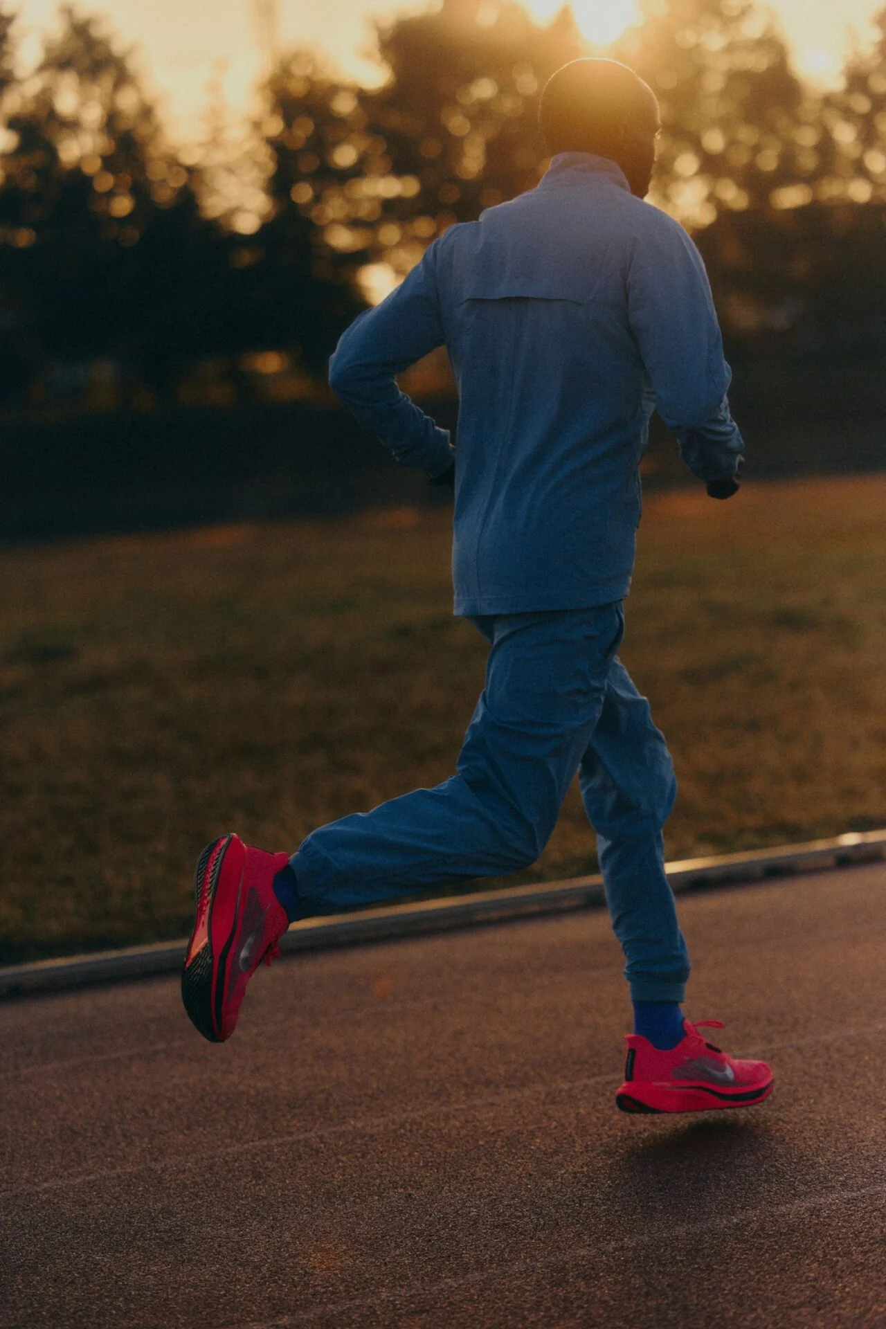 รีวิว Nike Pegasus Plus 2 รองเท้าวิ่งเทมโปที่ใกล้รองเท้าแข่งที่สุดแบบไร้เพลท