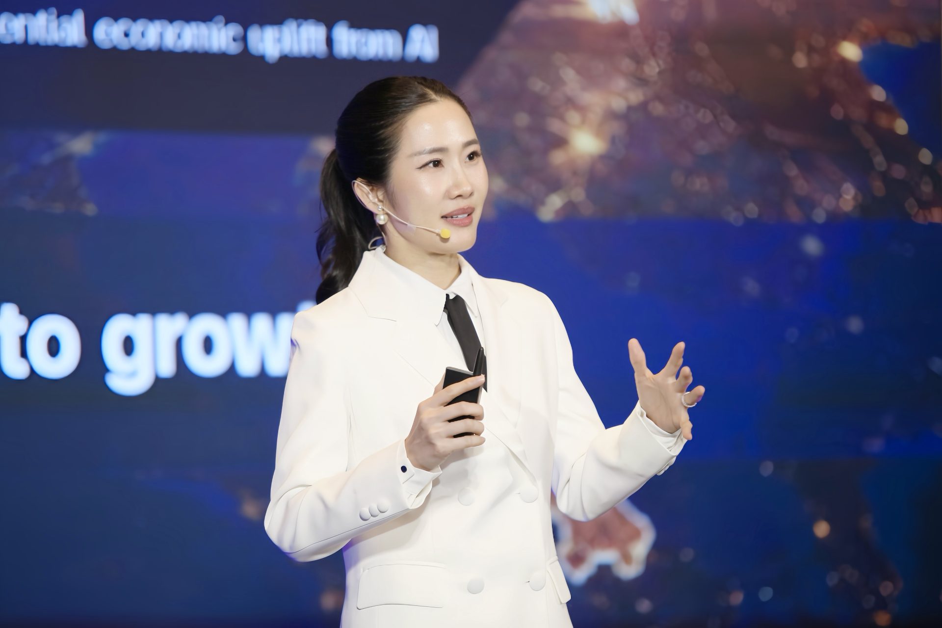 แพลตฟอร์ม AI Hub แบบ SYNNEX–AWS ทางลัดสู่ผลลัพธ์ธุรกิจที่วัดได้