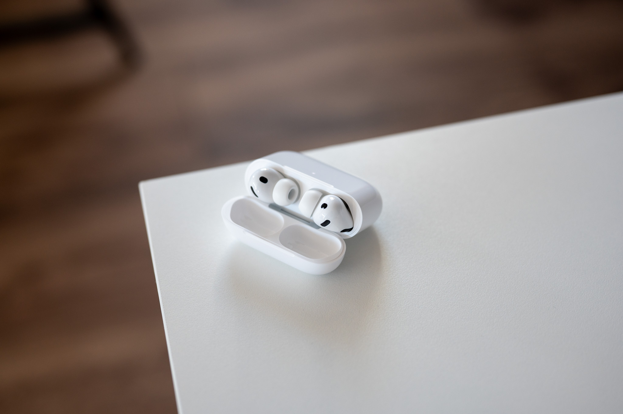 เปรียบเทียบหูฟังไร้สายพรีเมียม AirPods 5 vs FreeBuds 7 vs MOMENTUM 5