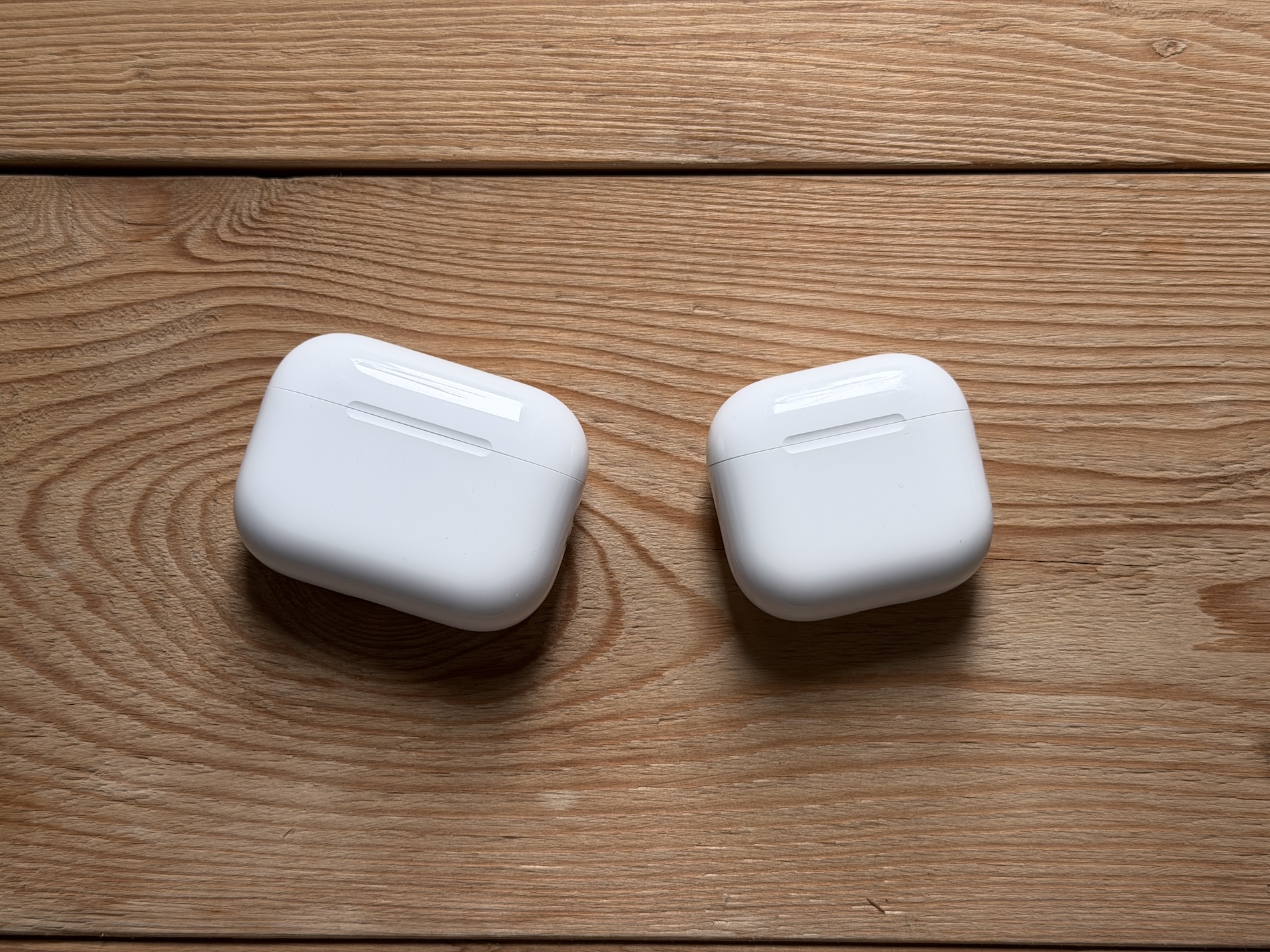 เปรียบเทียบหูฟังไร้สายพรีเมียม AirPods 5 vs FreeBuds 7 vs MOMENTUM 5