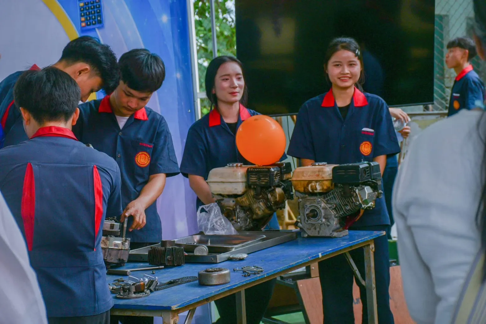 ตลาดนัดเด็กและมหกรรมอาชีพ ห้องเรียนชีวิตที่เด็กต้องมี