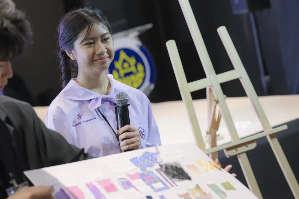 Young Designer เวทีการประกวดนักออกแบบผลักดันผ้าไทยตลาดโลก