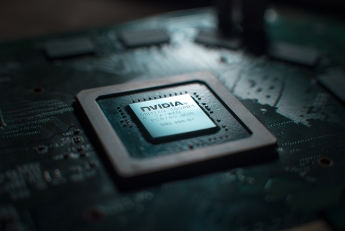 สงครามโครงสร้างพื้นฐาน GPU ทำให้เศรษฐกิจศูนย์ข้อมูลเปลี่ยนหน้า