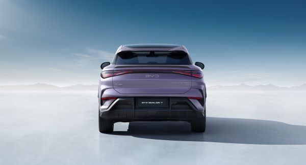 BYD Sealion ตัวเลือกใหม่สามแนวทาง ไฮบริด ปลั๊กอิน และไฟฟ้าล้วน เลือกแบบไหนคุ้มสุด