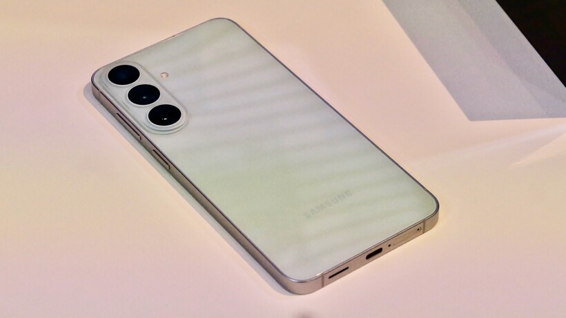 Galaxy S26 FE vs S25 FE ชิป Exynos 2500 และ Galaxy AI คุ้มจ่ายเพิ่มไหม