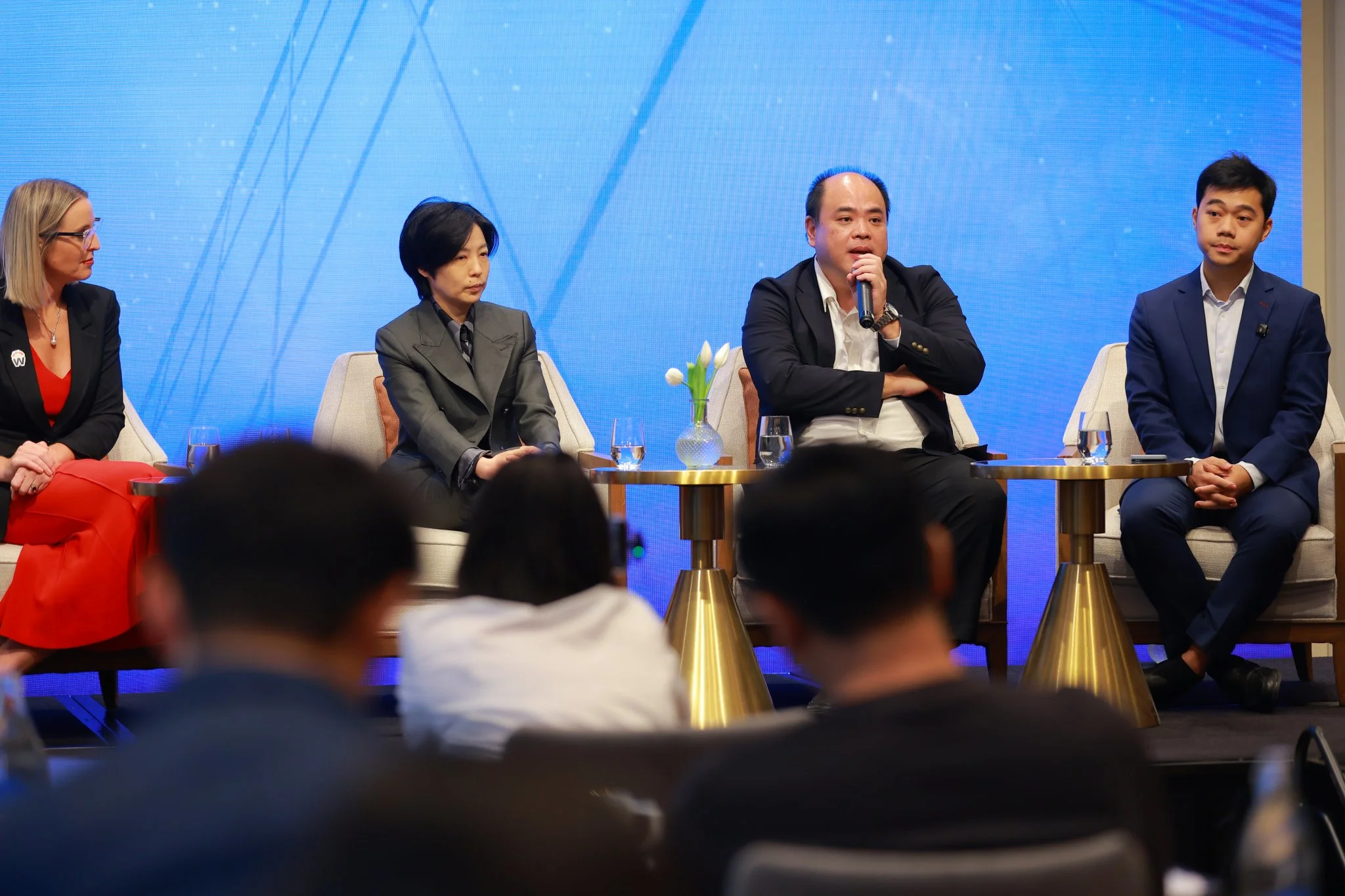 AI ครอบคลุมงาน 80% แต่คนทำงานยังไม่ใช้ ทำไมช่องว่างนี้จึงอันตราย