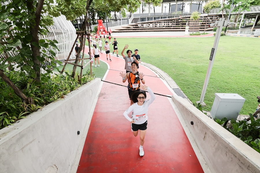 ห้างสรรพสินค้ากลายเป็นสนามวิ่งใหม่ เมื่อการชอปปิงจับมือ urban running event