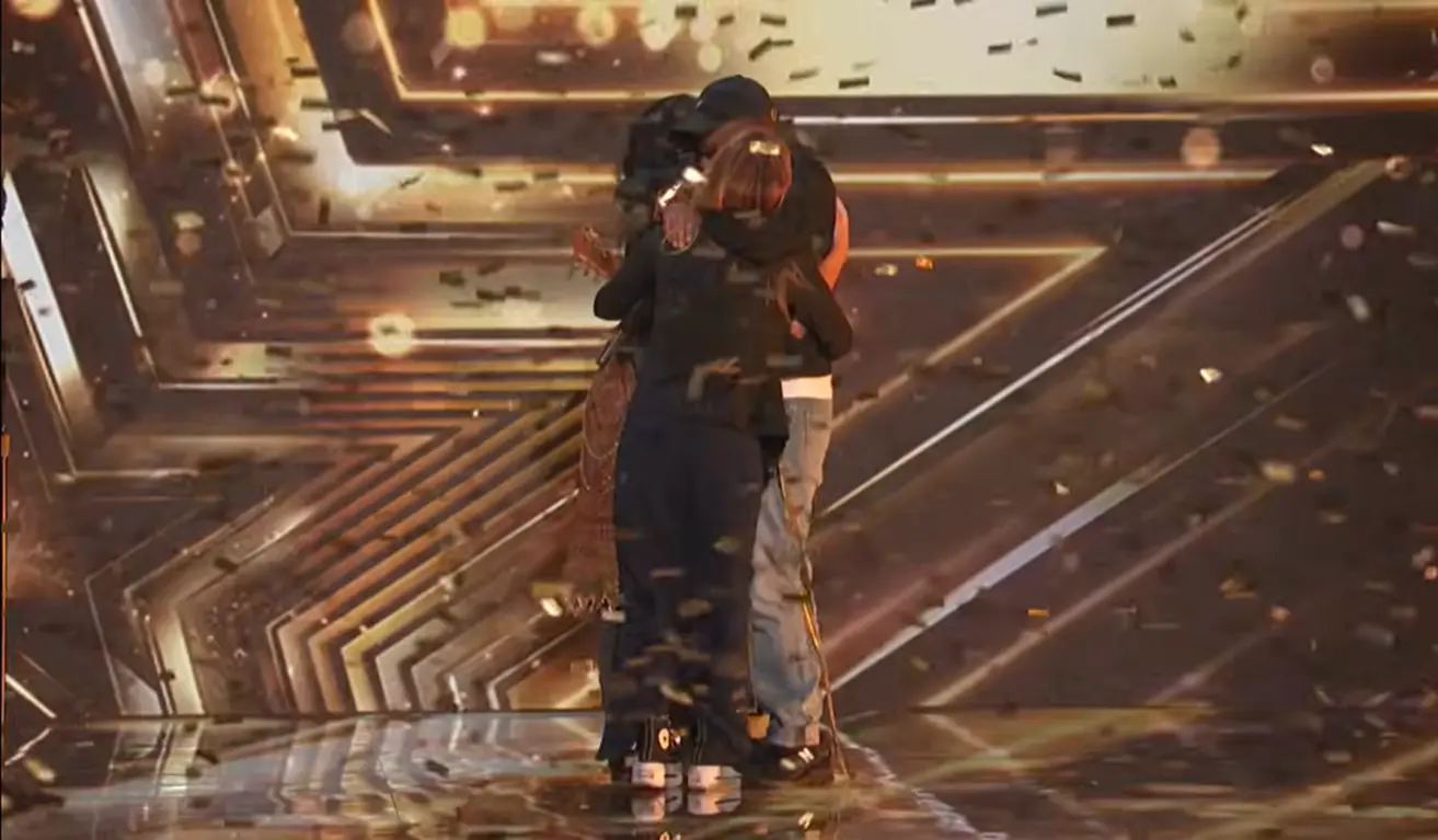 จากห้องเรียนกีตาร์สู่ปุ่มทอง AGT เส้นทางครูและครอบครัวของเนเน่ รอยัล