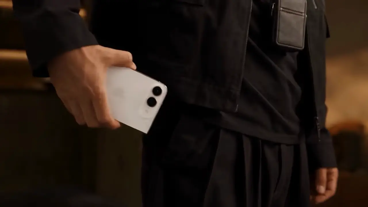 iPhone Ultra พับได้ จอพับ Apple กับกลยุทธ์ราคาและดีไซน์ใหม่