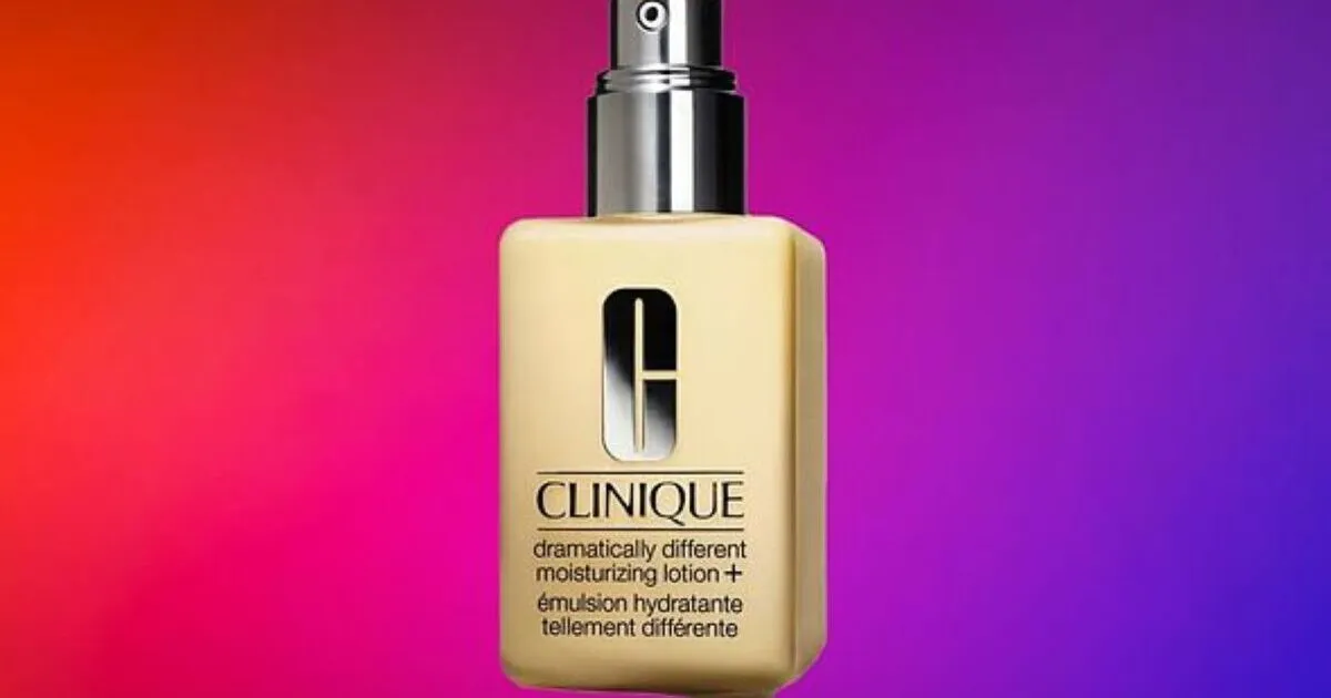 เจาะดีลชุดสกินแคร์คุ้มค่า Clinique และ Liz Earle
