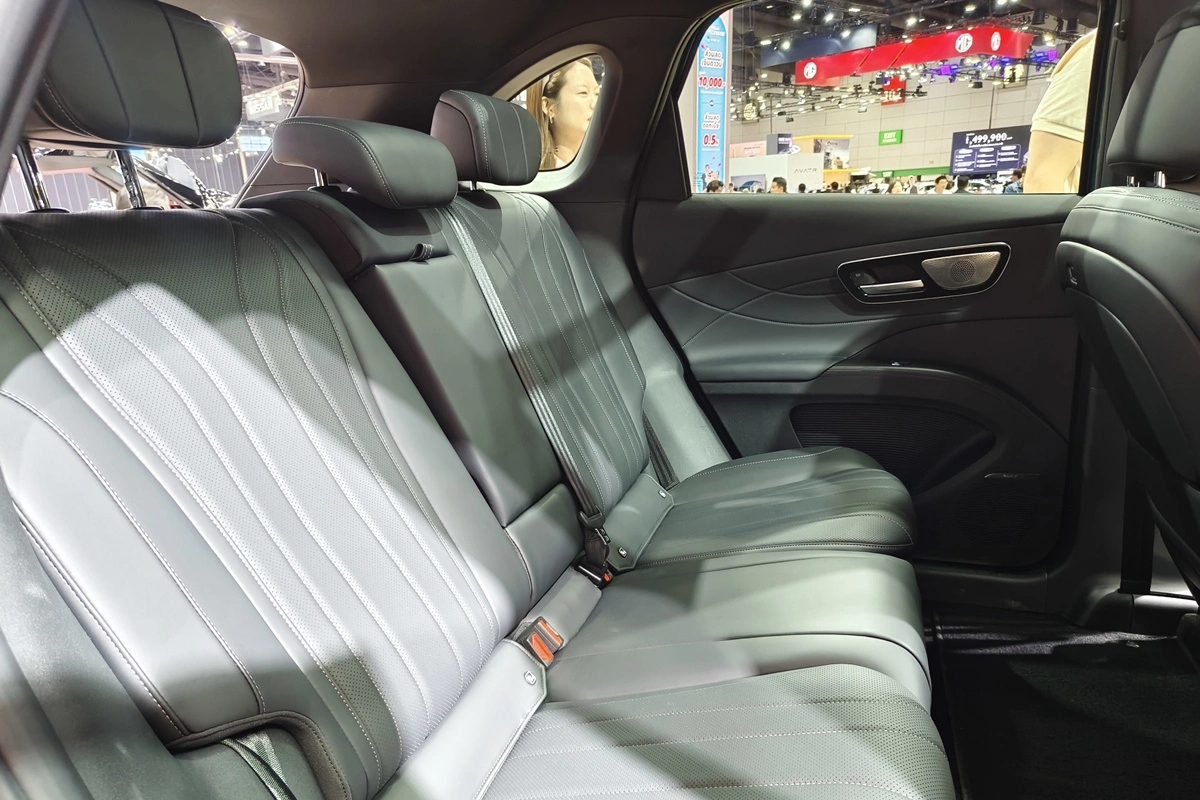 LEPAS เดินหมากสองรุ่นใหม่ L8 PHEV และ L6 SIVP รุกกลางตลาด EV