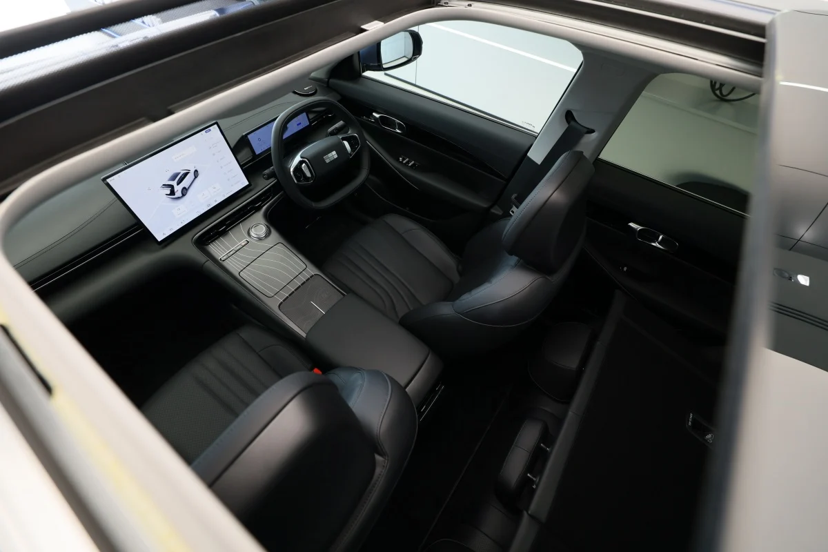 GEELY STARRAY EM-R ไฮบริด REEV SUV ราคาเปิดตัว 699,900 บาท