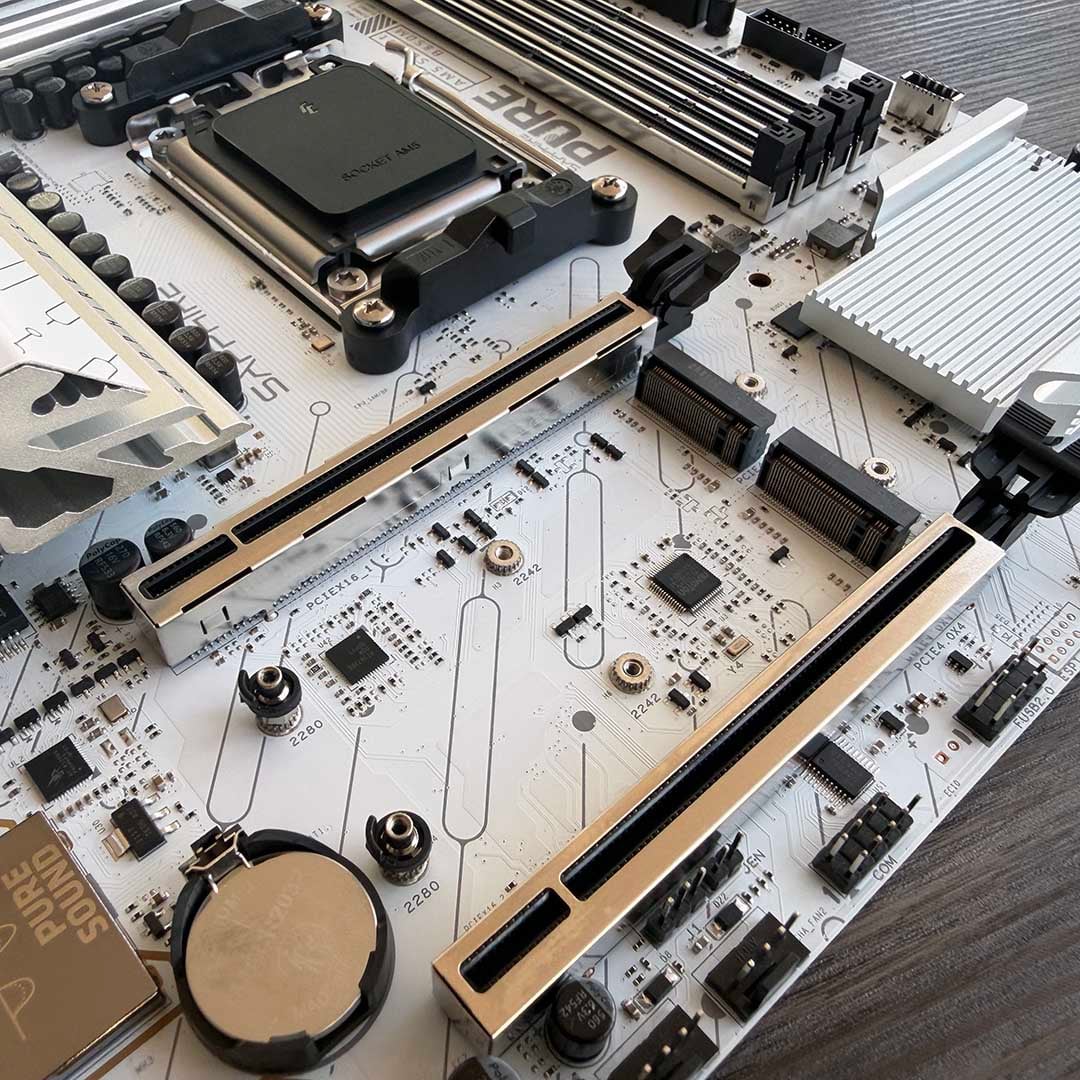 เมนบอร์ด AM5 ราคาถูกที่คุ้มสุด Sapphire Pure B850M WiFi พร้อม PCIe 5.0