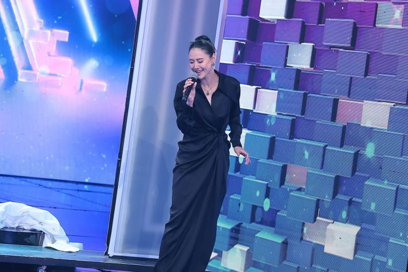 ศิลปินกลับมาเจอกันบนเวที การแสดงสดอีกครั้งที่เปลี่ยนความทรงจำเก่าให้มีชีวิต