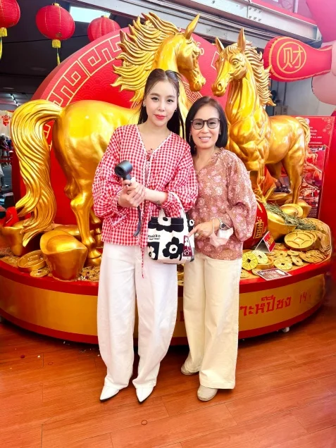 เปิดบ้านดาราชื่อดัง ทัวร์ดีไซน์บ้านหรูหราและตัวตนที่ถูกออกแบบ