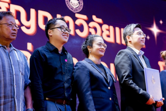 เจลแต้มสิวสมุนไพร มังคุด-ว่านชักมดลูก-เหงือกปลาหมอ พลิกเกมรักษาสิว