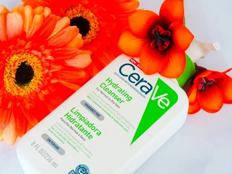 เจาะลึก CeraVe Foaming Cleanser ทำไมเซรามิดในโฟมล้างหน้าถึงสำคัญกว่าที่คิด