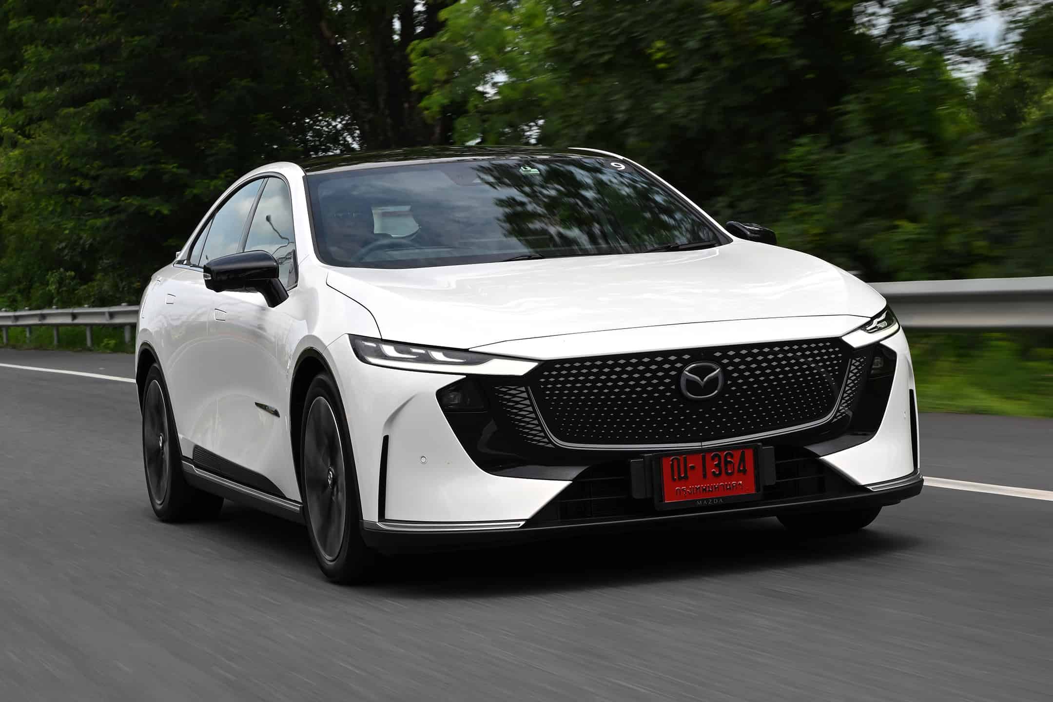 Mazda CX-6e SUV ไฟฟ้าขับหลังพร้อม LiDAR เปลี่ยนเกม EV ระดับกลาง