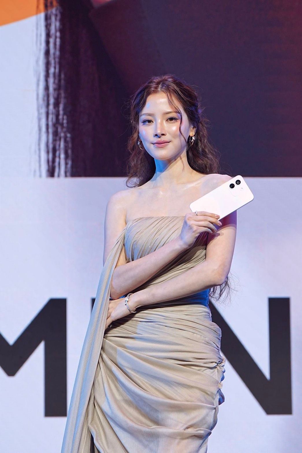 Redmi Note 17 Series มิดเรนจ์ดูราเบิลที่ทนชนเรือธง