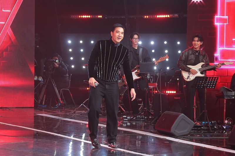 เจมส์ เรืองศักดิ์ เอ๊ะ ศศิกานต์ รียูเนียนบนเวที ร้องเพลงเดียวสะเทือนความทรงจำ