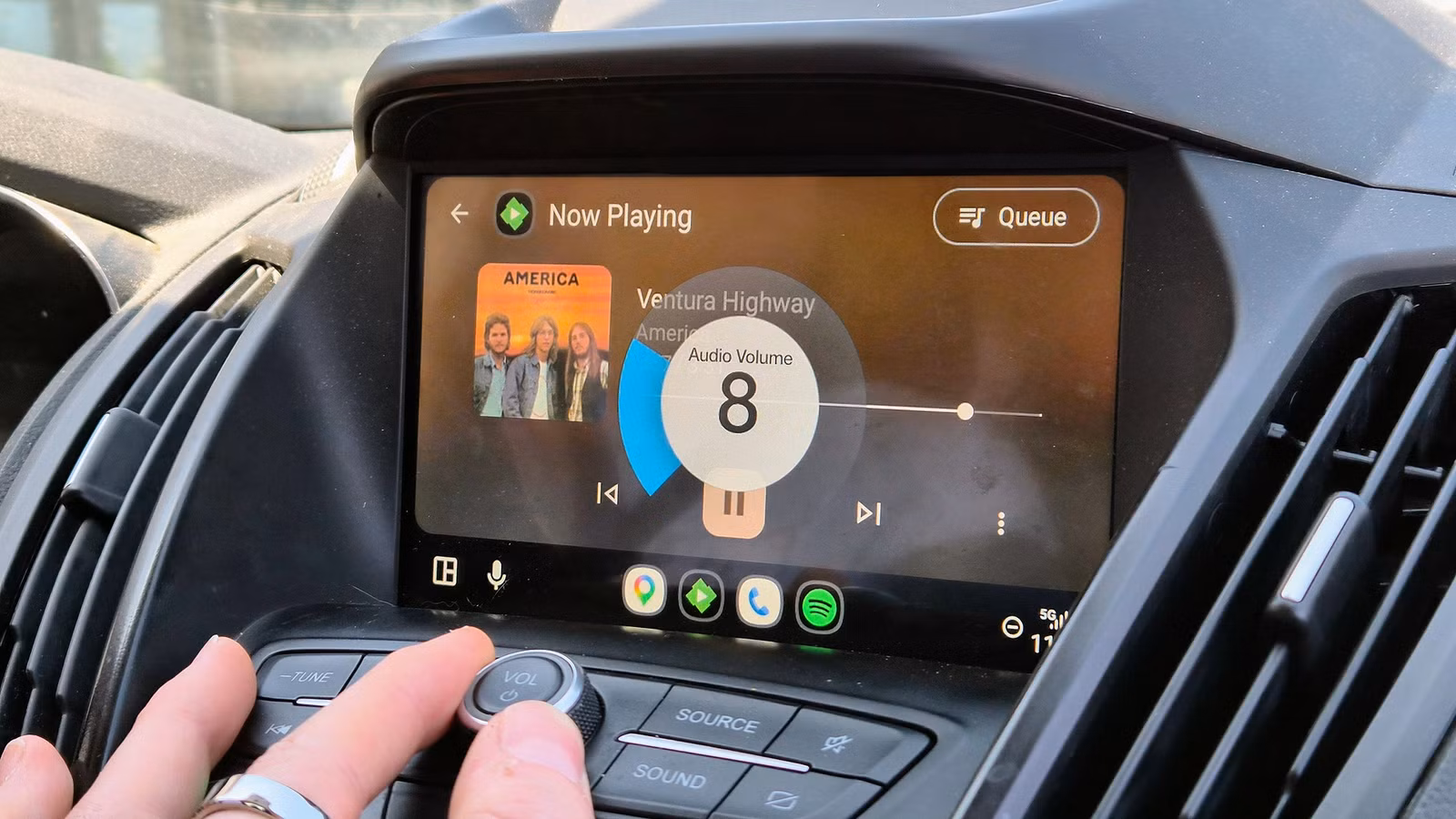 แก้จอรถรวดเดียวจบ ทำให้ CarPlay และ Android Auto ใช้ง่ายขึ้นใน 5 นาที