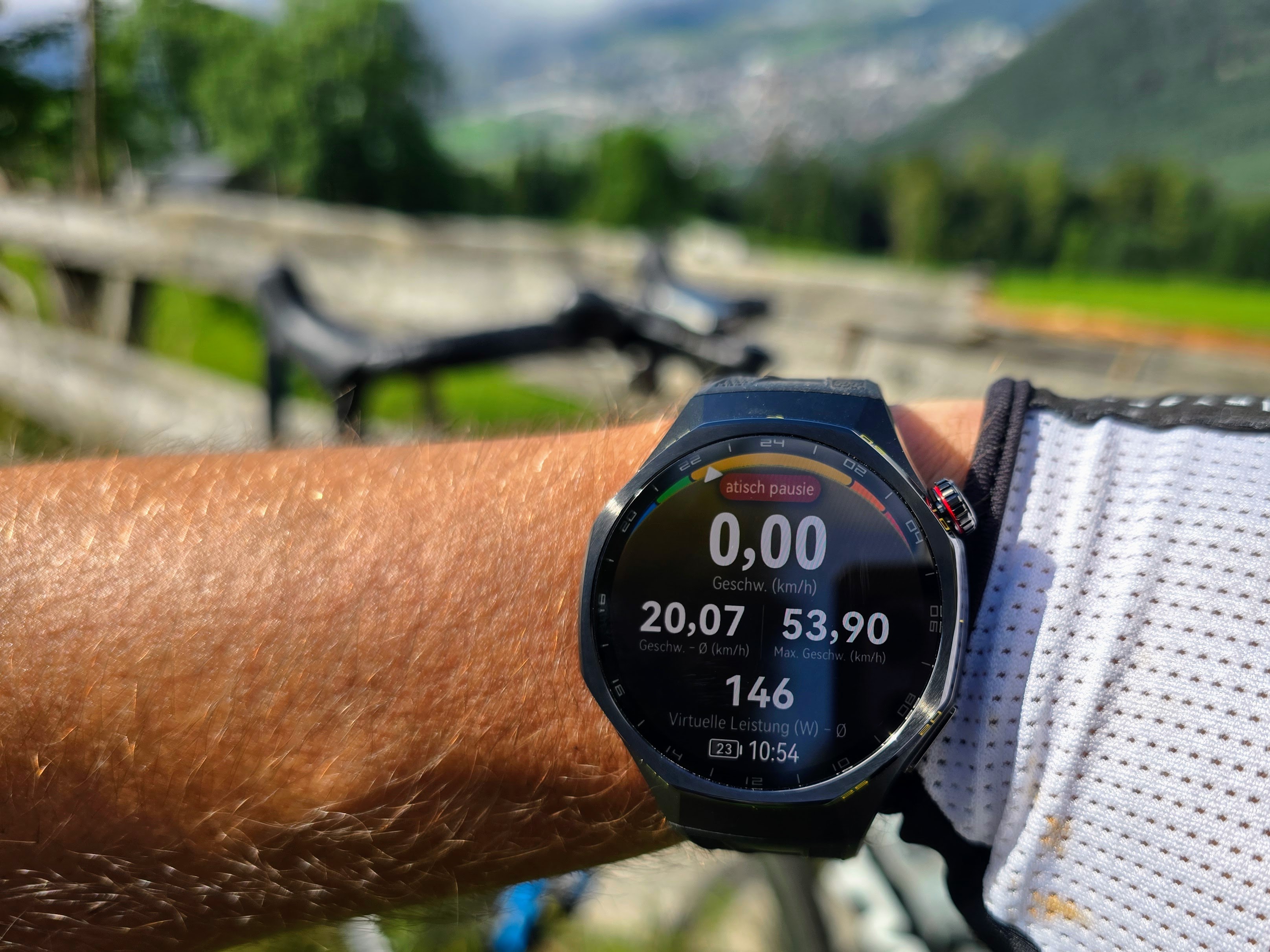 Huawei Watch GT 7 vs GT 7 Pro เลือกเรือนไหนคุ้มกว่าสำหรับกีฬาและใช้งานทุกวัน