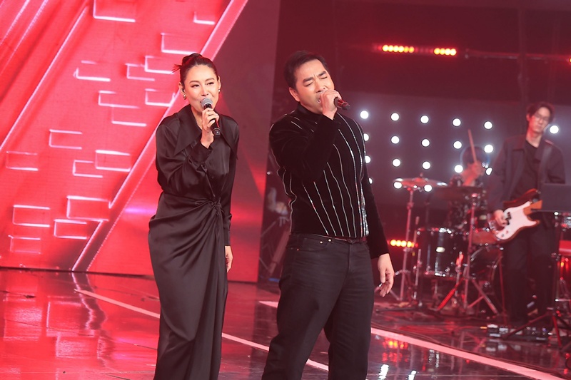 เจมส์ เรืองศักดิ์ เอ๊ะ ศศิกานต์ รียูเนียนบนเวที ร้องเพลงเดียวสะเทือนความทรงจำ