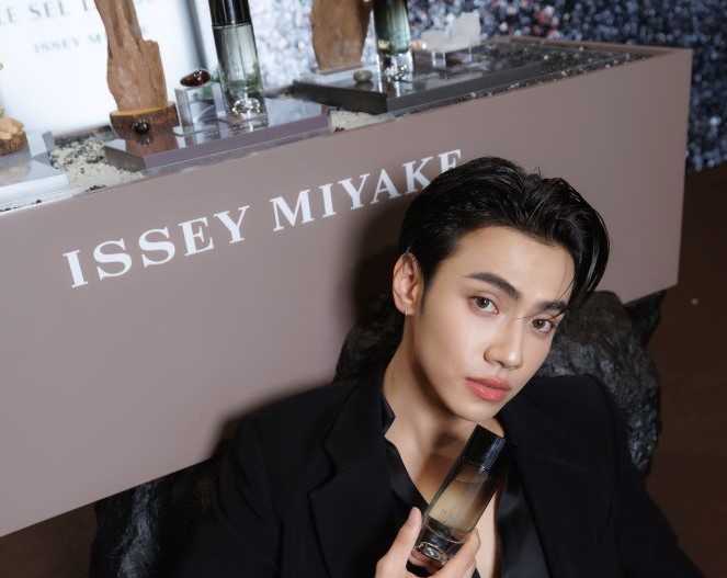 Le Sel d’Issey Parfum น้ำหอมสุภาพบุรุษที่นิยามความเป็นคู่ขนาน