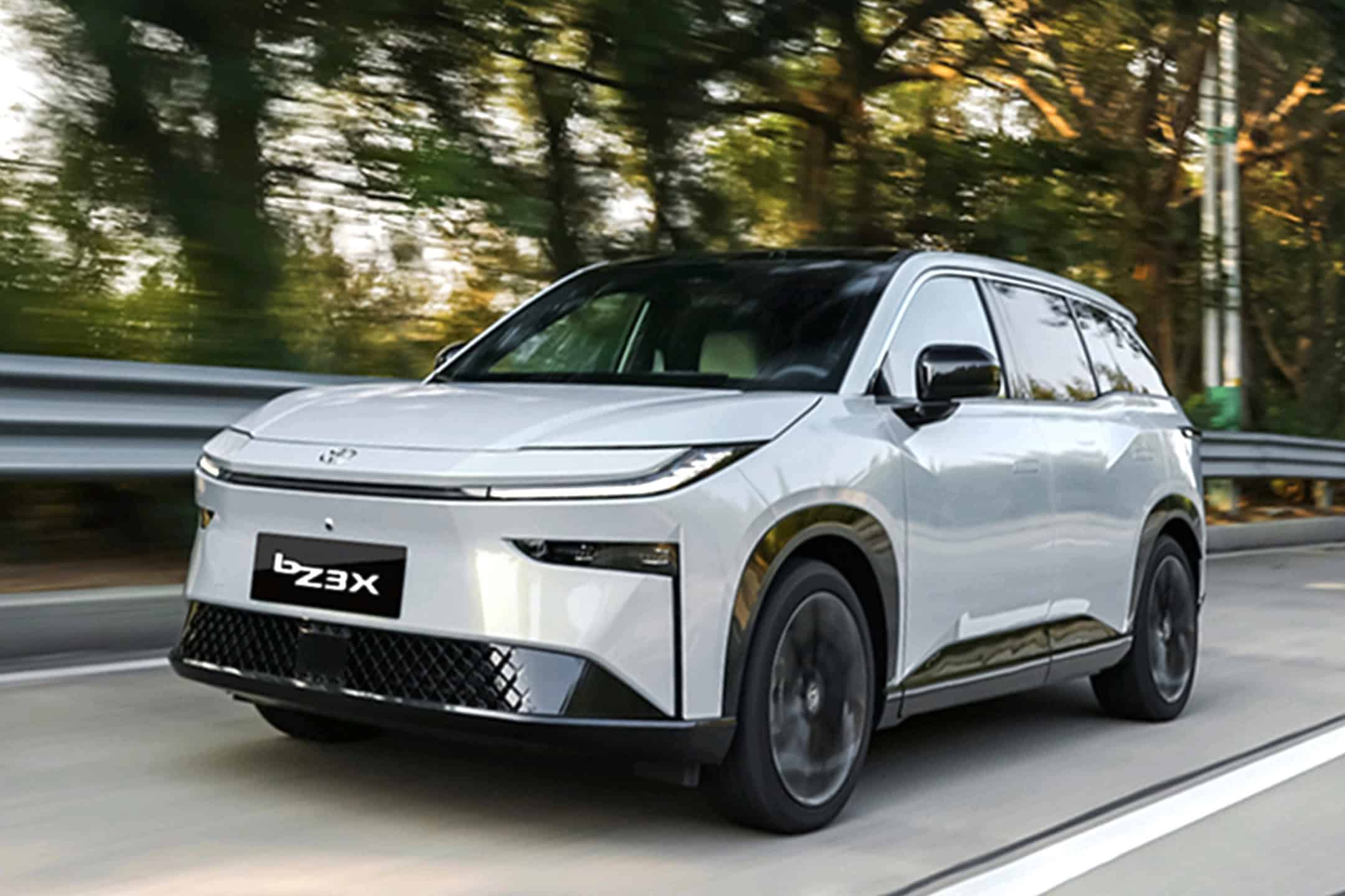 โตโยต้าเร่งเกมรถไฟฟ้า นำเข้า EV จีนเสริมทัพ พร้อมปูทาง Lexus จากโรงงานเซี่ยงไฮ้