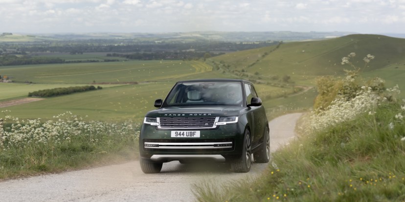 Range Rover Electric SUV หรูที่ยืนหยัดบนมรดกเดิมด้วยพลังไฟฟ้า