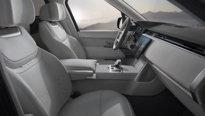 Range Rover Electric SUV หรูสายพันธุ์ตำนานในยุคพลังงานไฟฟ้า