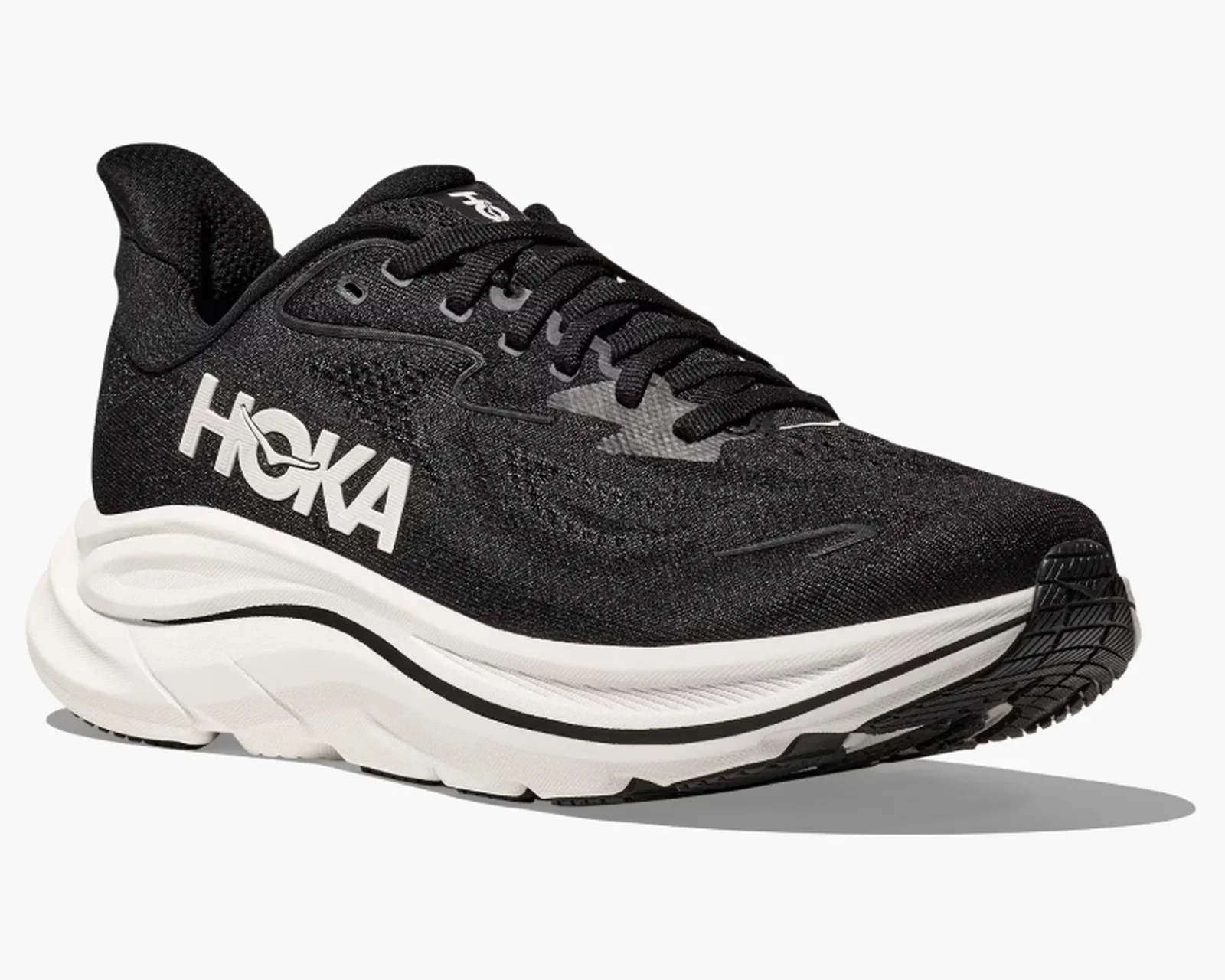 รวมดีลรองเท้าวิ่ง Labor Day ลดหนักทั้ง Hoka Asics Reebok