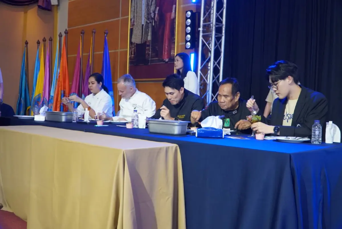50 เชฟรุ่นใหม่บนเวที KITCHEN STAGE HACKATHON จุดไฟเมนูสุขภาพ Functional Food สู่ธุรกิจอนาคต