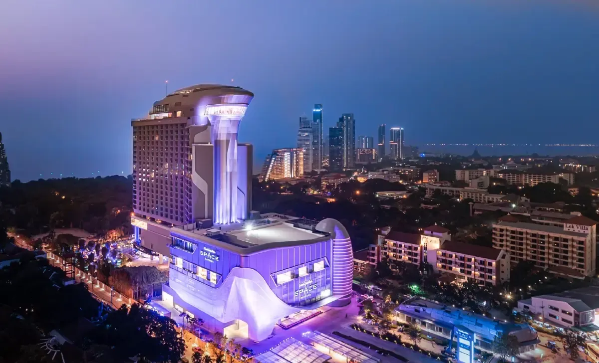 เกมรุกโรงแรมหรูของ LHMH เมื่อแม่น้ำเจ้าพระยาและพัทยาถูกขับเคลื่อนด้วยเทศกาล