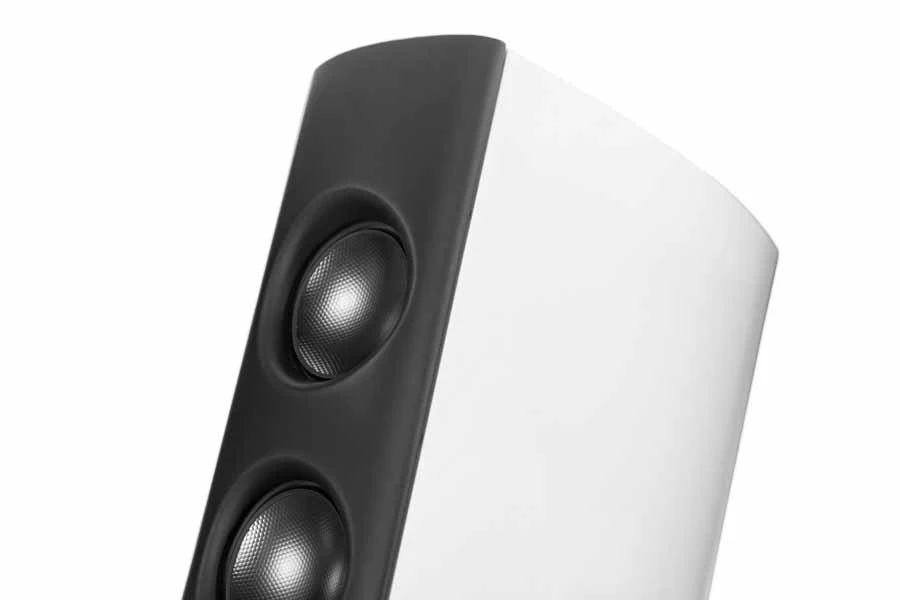 เทคโนโลยีไดรเวอร์ยุคใหม่ พลิกนิยามลำโพงไฮเอนด์ Uni-Q และ isodynamic