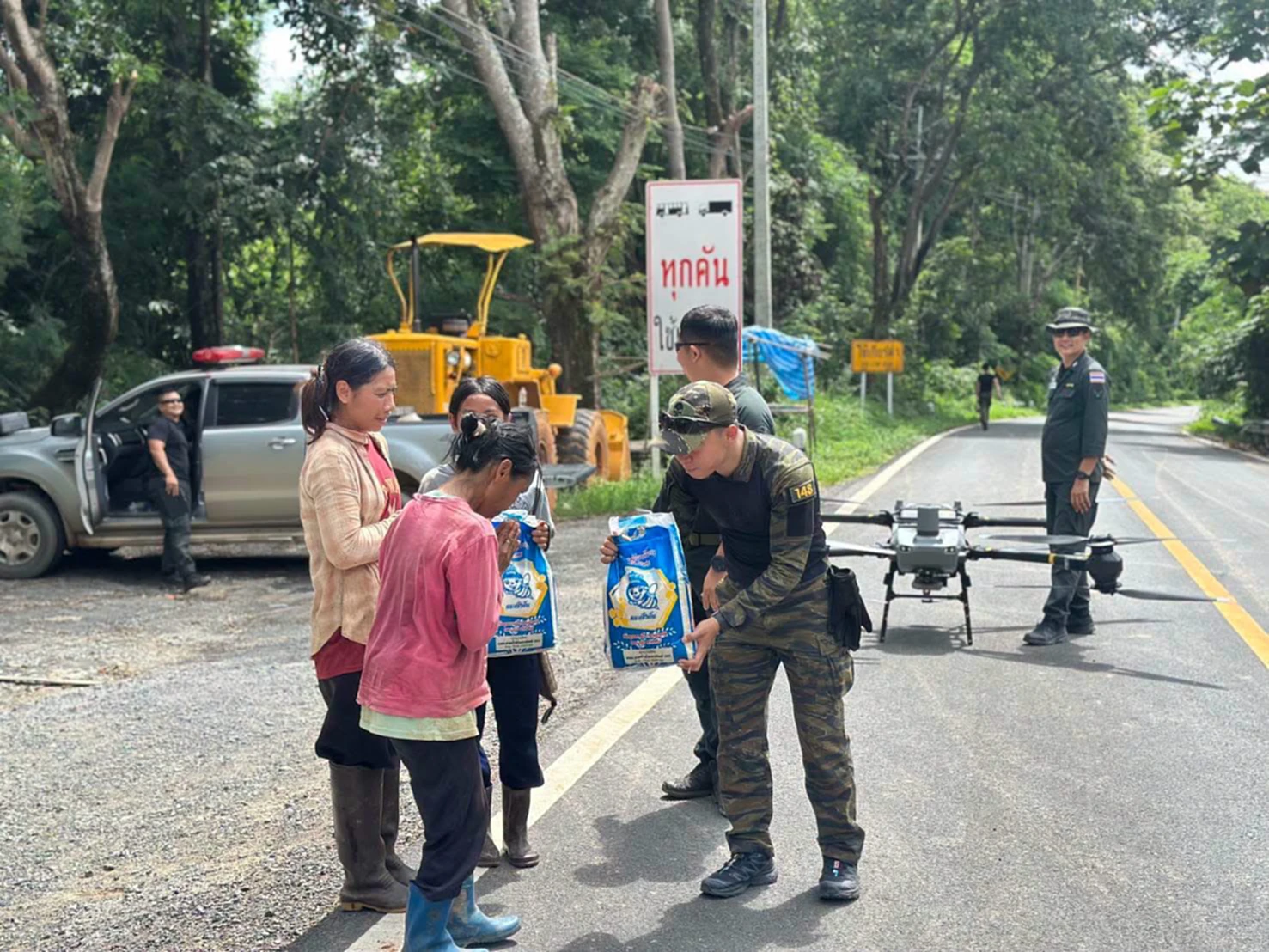 โดรนส่งอาหารและเวชภัณฑ์ เปลี่ยนเกมระบบบรรเทาภัยน้ำท่วม