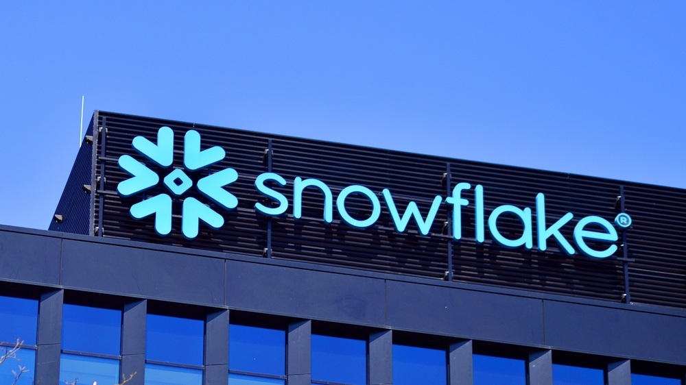 AI Assistant จุดติดรายได้แพลตฟอร์มข้อมูล ดันหุ้น Snowflake พุ่งแรง