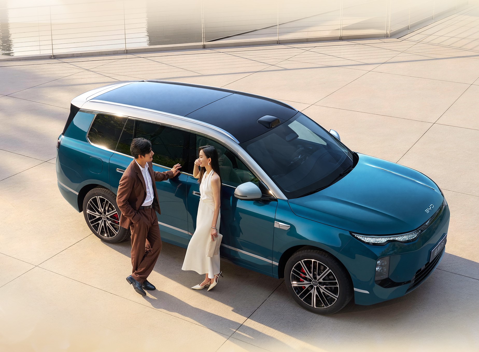 BYD Sealion 08 ฟลักชิป SUV ใหม่กับแบตเตอรี่ Blade Gen 2 วิ่งไกล 900 กม.