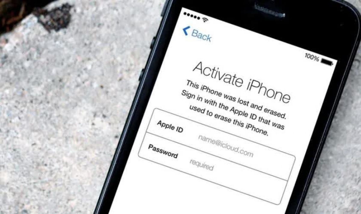 4 วิธีเปิดไฟฉาย iPhone สุดด่วน ไม่ต้องเข้าแอป
