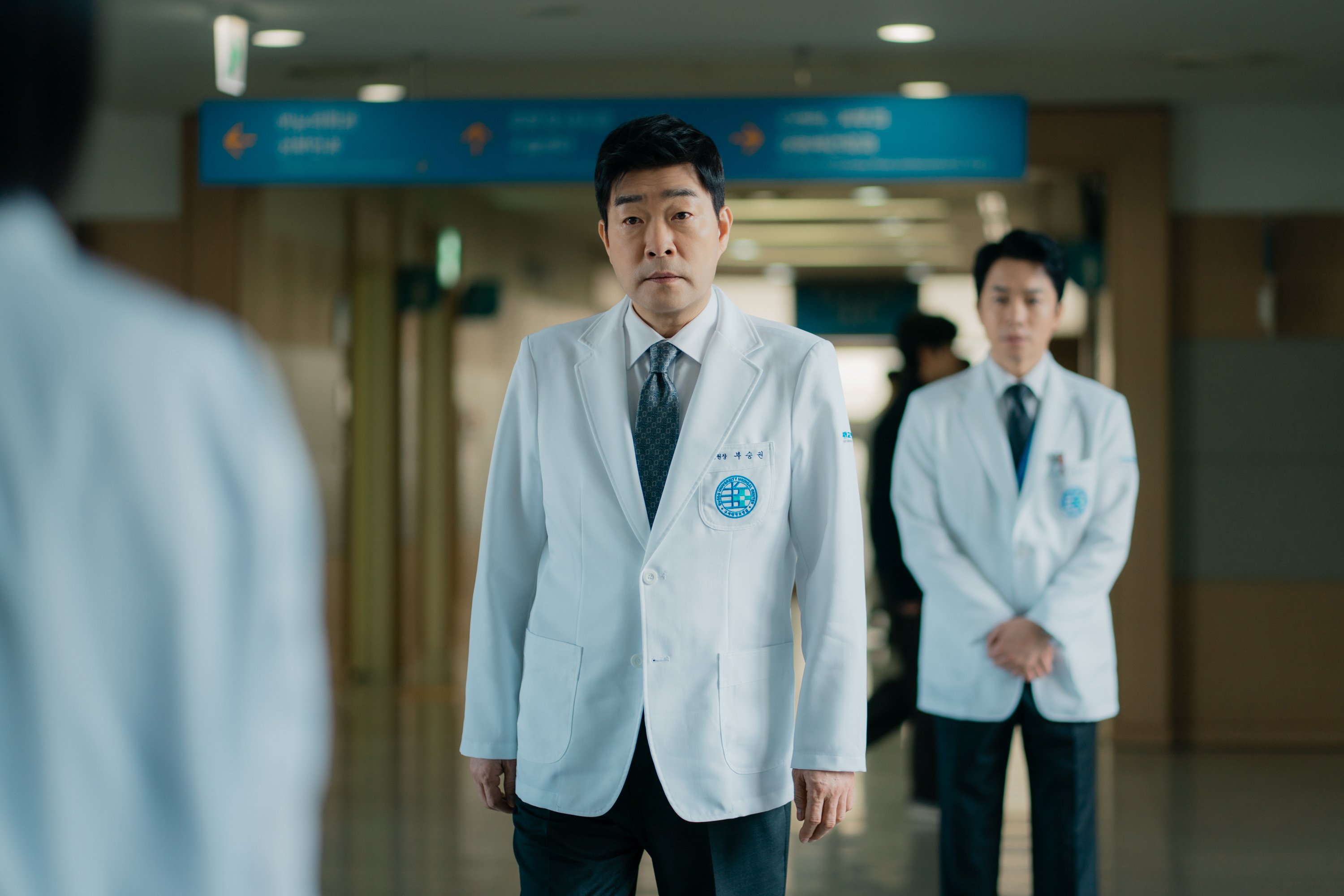 Doctor X ซีรีส์ ระเบิดเคมีนักแสดง นำเดือดดราม่าแพทย์เกาหลีสายดาร์ก