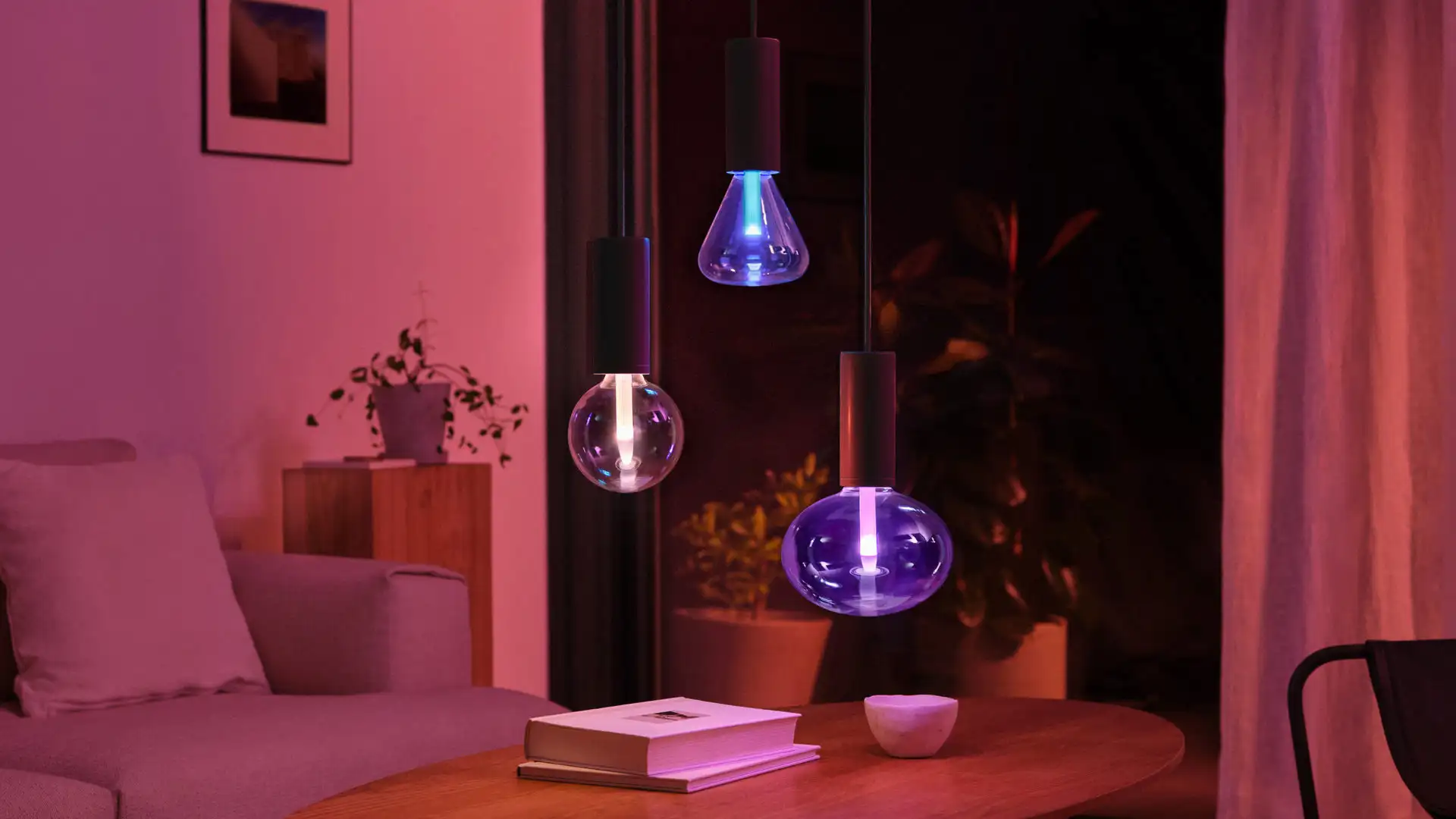 รวมไฟ Philips Hue และ Nanoleaf ให้ควบคุมในแอปเดียว