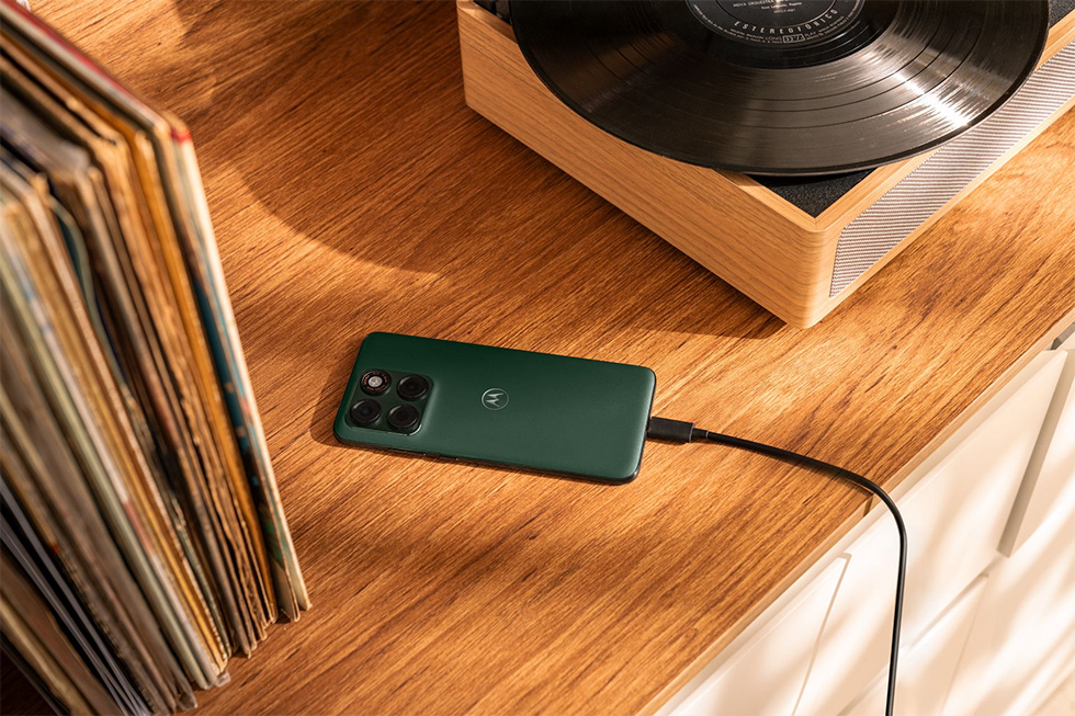 Motorola Edge 70 Plus ดันกล้อง 200MP ท้าชนเรือธงด้วยราคากลาง
