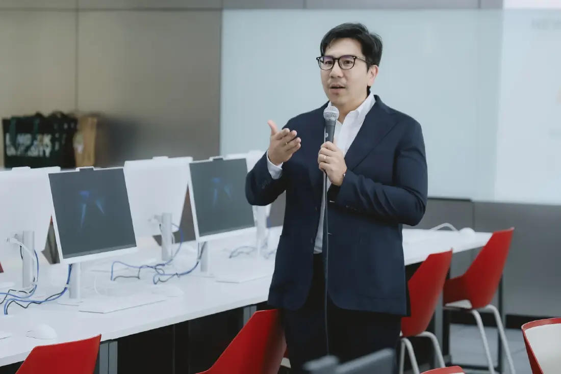 จากห้องเรียนสู่ห้องประชุม บ่มเพาะคนทำงานยุค AI ไปพร้อมองค์กรเทค