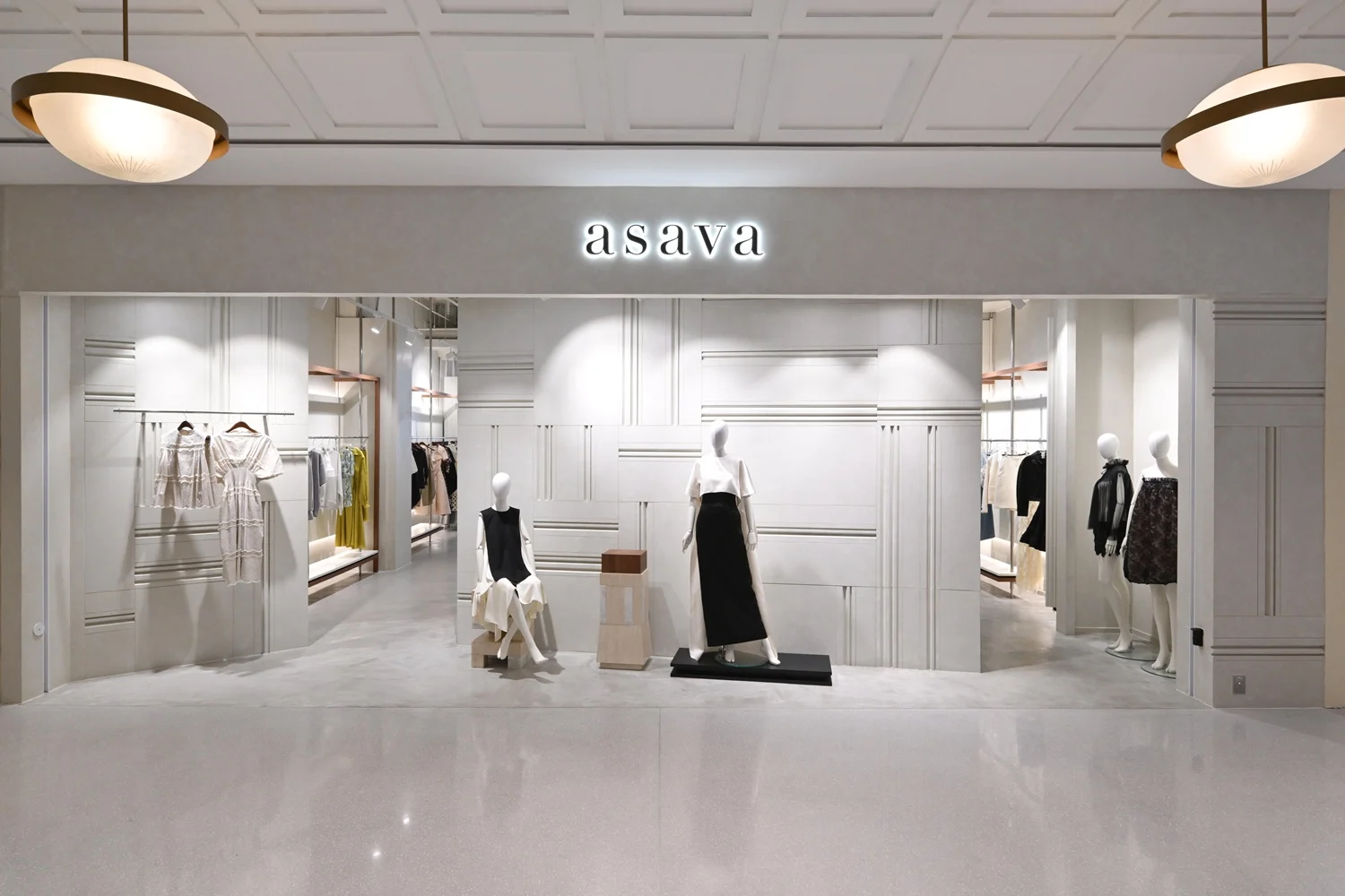 Minimalist Elegance กับตัวตนคนเมืองในแฟลกชิปสโตร์ Asava