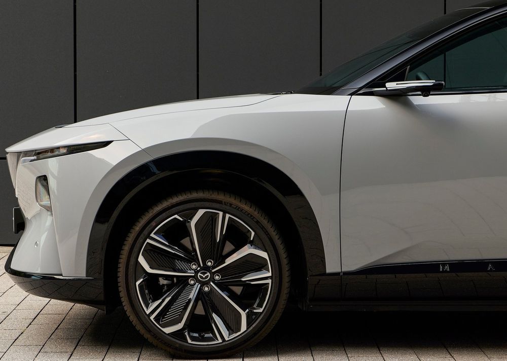 Mazda CX-6e SUV ไฟฟ้าใหม่ กับ LiDAR ระบบขับขี่และระยะวิ่ง 484 กม