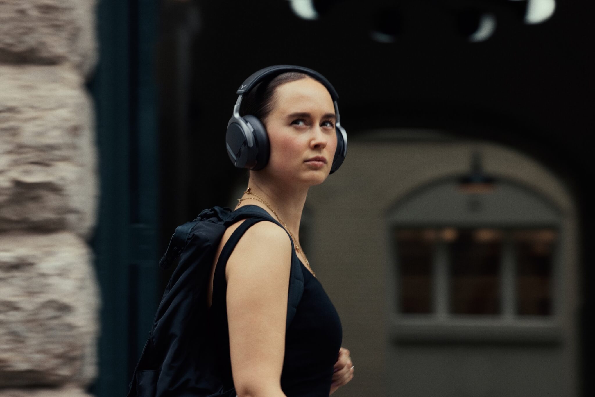 Beyerdynamic AVENTHO Y หูฟังไร้สายแบตเตอรี่นานที่ท้าชนตลาดพรีเมียม