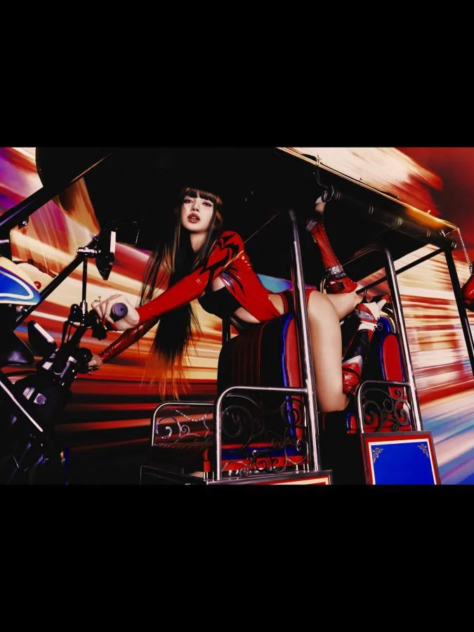 เมื่อคำว่า สวัสดี กลายเป็นแอนthemโลกใน SaWaDiKa ของ LISA