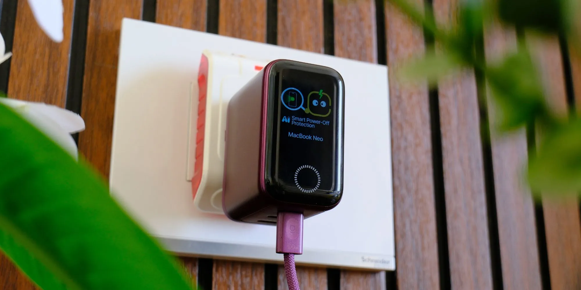 สมาร์ท display charger กำลังเปลี่ยนโลกอุปกรณ์เสริมมือถือ