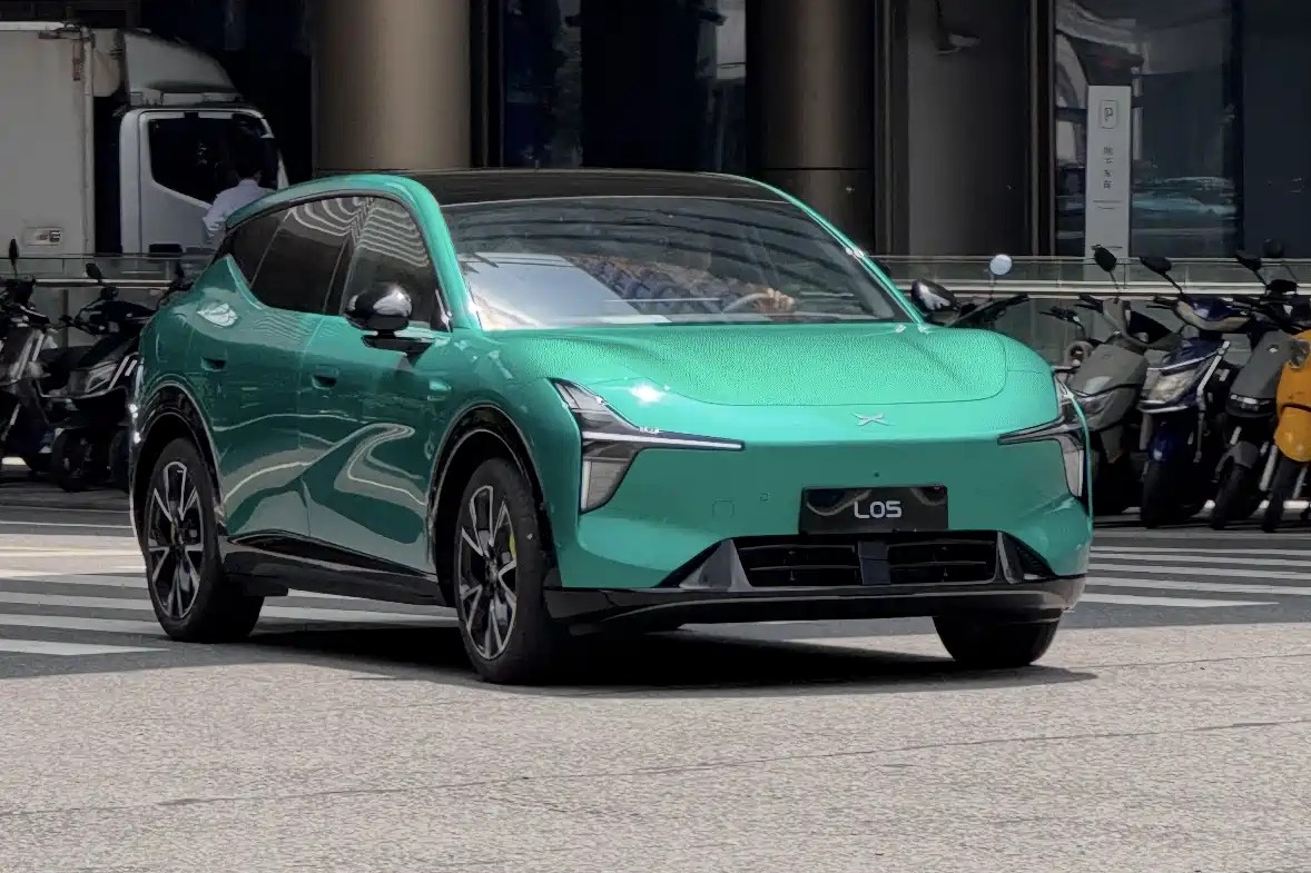 เอสยูวีระดับกลาง เปรียบเทียบ Mazda CX-6e, Xpeng L05 และ Geely Xingyue L PLUS